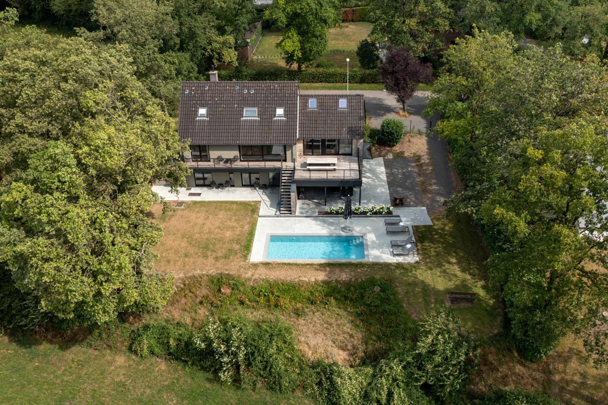 Gite 1 Maison Caerdinael - Gite 14 Personnes Sur Les Hauteurs De ดูร์บี ภายนอก รูปภาพ